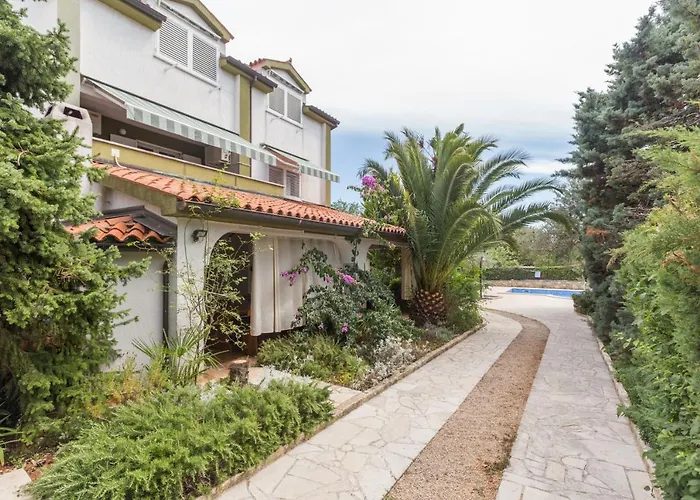 Vila Renata